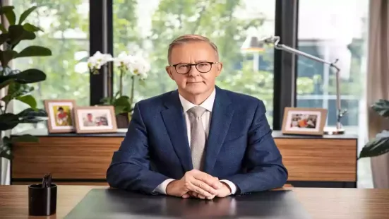 Australia has introduced one of the world's strictest online safety rules, officially banning children under 16 from having accounts on major social media