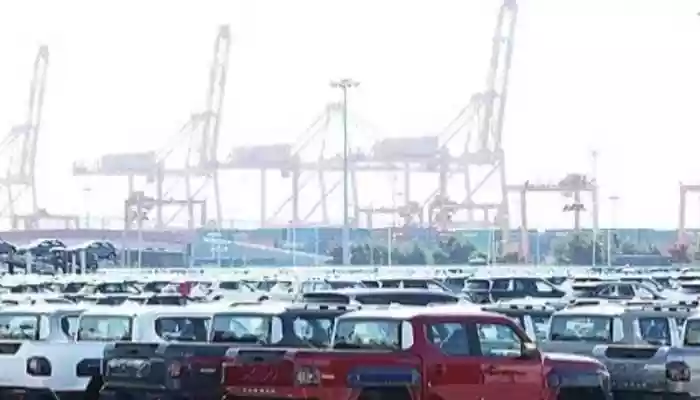 South Korea's auto exports decreased 10.5 per cent from a year earlier in October, largely due to fewer business days caused by the extended Chuseok holiday