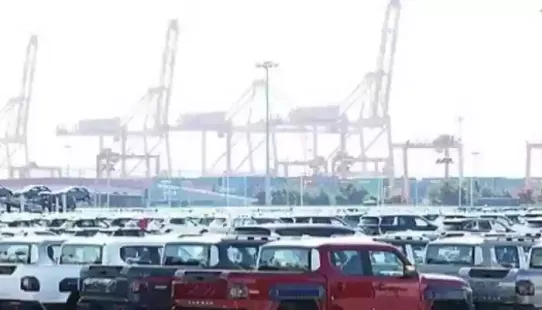 South Korea's auto exports decreased 10.5 per cent from a year earlier in October, largely due to fewer business days caused by the extended Chuseok holiday