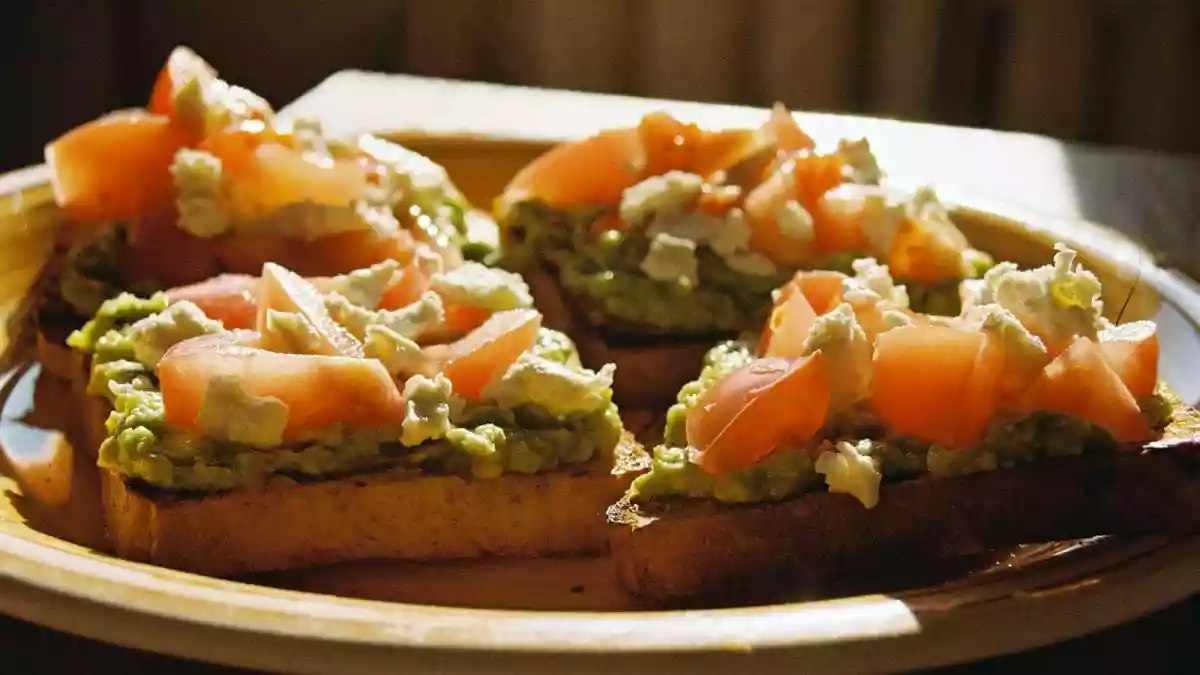 Avocado toast has gained a lot of popularity over the past few years. It has become a breakfast staple, available across several cafes and restaurants