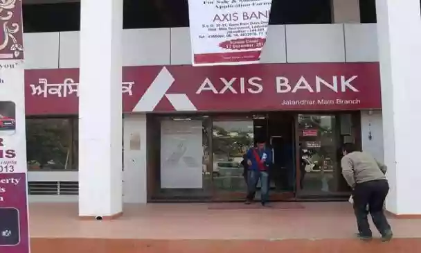 Axis Bank, one of India’s leading private sector banks, has partnered with the Federation of Hotel & Restaurant Associations of India (FHRAI) to strengthen