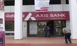 Axis Bank, one of India’s leading private sector banks, has partnered with the Federation of Hotel & Restaurant Associations of India (FHRAI) to strengthen