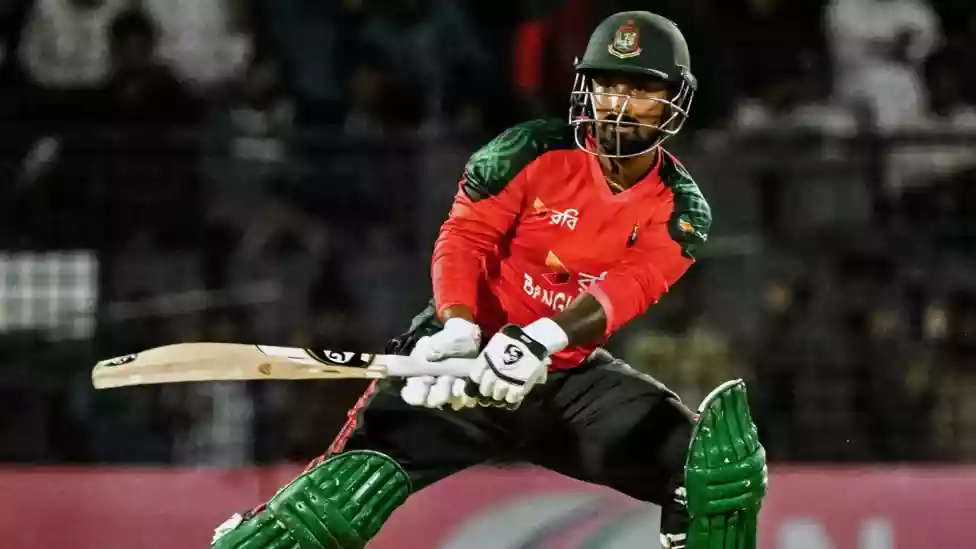 Bangladesh's cricketers have begun a boycott of all forms of cricket in response to comments made by a national cricket board director
