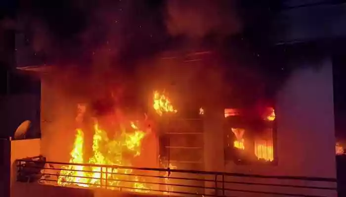 A 7-year-old girl, daughter of BNP leader Belal Hossain, died when a mob torched their home in Lakshmipur Sadar upazila early Sunday, reports the Daily Star