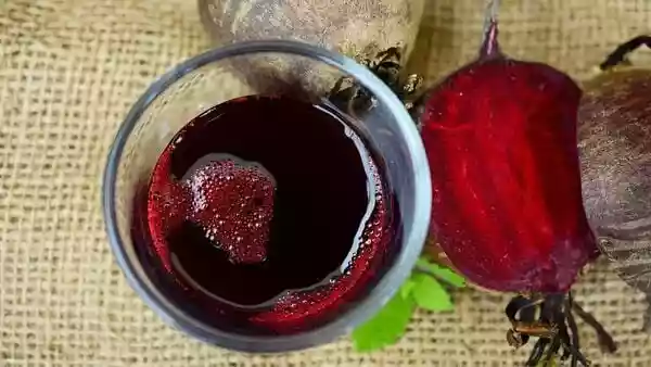Beetroot juice has come to be regarded as among the most nutritious food items. The beetroot, with its distinctive red color, is filled with nutrients