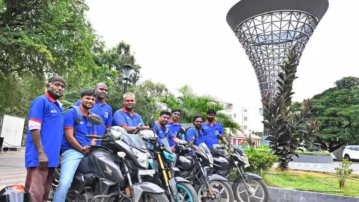 Before e-commerce giants like Swiggy and Zomato became synonymous with the delivery services ecosystem, such tasks were usually entrusted to local services operating within a limited radius. Even as the big players continue to hold sway over the sector, smaller, independent services continue to hold their own, one of them being Kovai Delivery Services — Coimbatore's very own Swiggy, Zomato, Zepto and Porter rolled into one — handling everything from restaurant deliveries to groceries and miscellaneous packages.Before e-commerce giants like Swiggy and Zomato became synonymous with the delivery services ecosystem, such tasks were usually entrusted to local services operating within a limited radius. Even as the big players continue to hold sway over the sector, smaller, independent services continue to hold their own, one of them being Kovai Delivery Services — Coimbatore's very own Swiggy, Zomato, Zepto and Porter rolled into one — handling everything from restaurant deliveries to groceries and miscellaneous packages. 