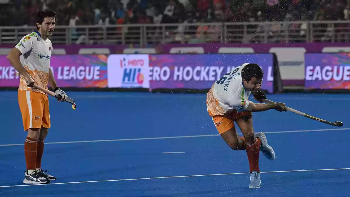 They first came calling together more than a decade ago, as kids finding their way in top-grade hockey — a world removed from being legends of the game