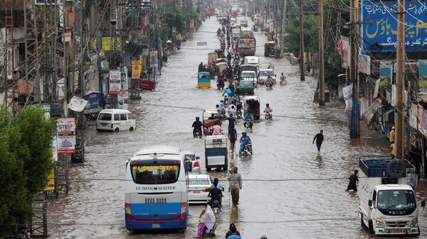 Bengaluru is likely to witness rain accompanied by thunderstorms throughout the week, the India Meteorological Department (IMD) has said. According to the forecast, Bengaluru will experience a mostly cloudy and rainy week ahead, with daytime temperatures steady around 27°C and minimums near 20°C. From 28 to 29 August, the city is expected to see generally cloudy skies with one or two spells of rain or thundershowers each day.