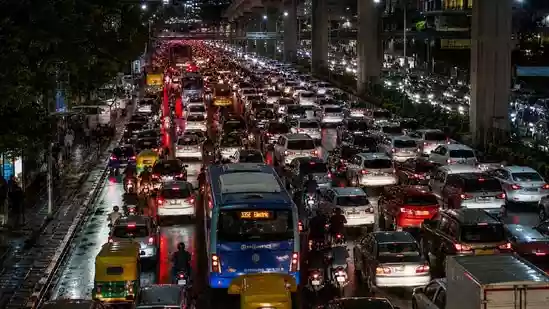 <h4>'Do I deserve this?': Bengaluru man questions taxes after wife's ambulance gets stuck in traffic</h4><h4>A viral post from a Bengaluru
