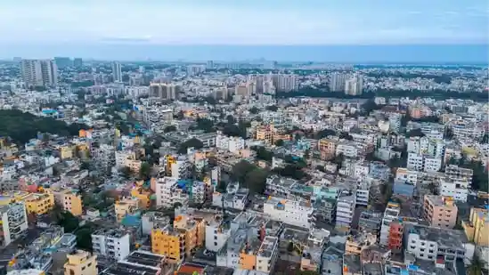 A Bengaluru-based Reddit user has revealed that he and his flatmate were fined ₹5,000 by their residential society because “girls stayed