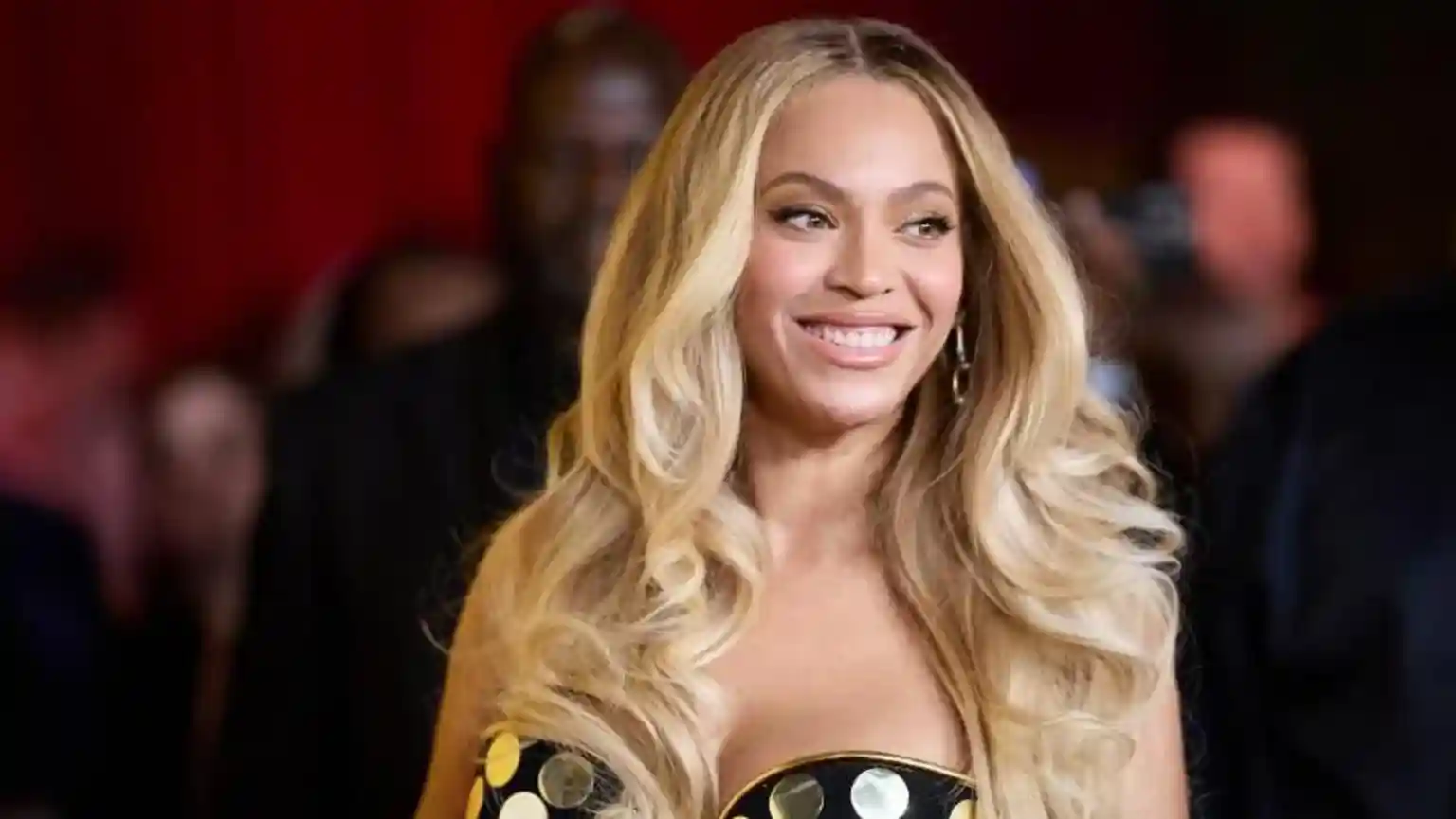 Beyoncé declared a billionaire by Forbes