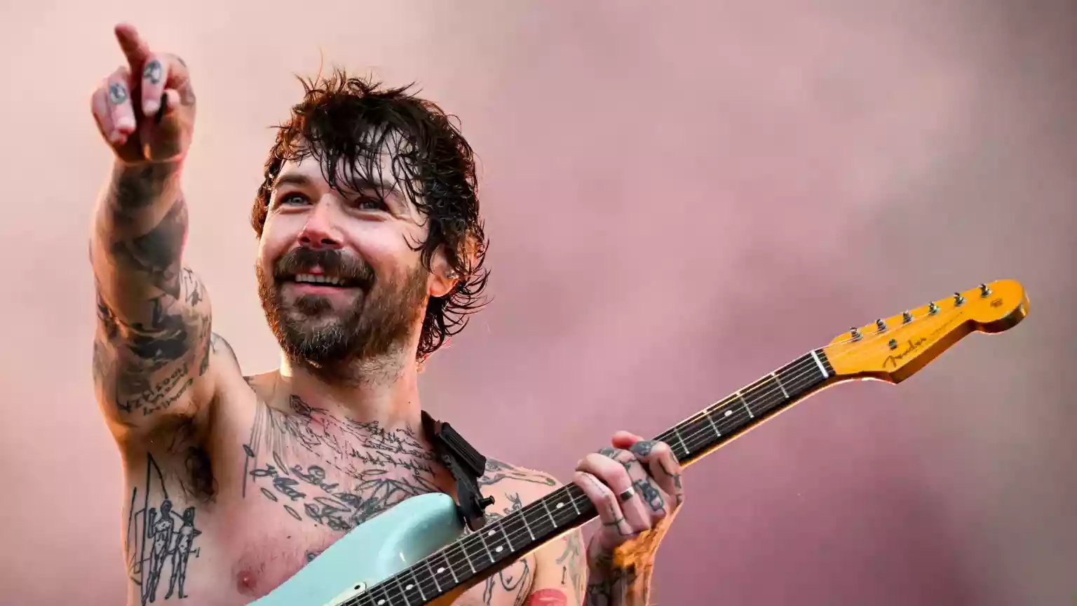 Biffy Clyro 'angry' as visa error delays US tour