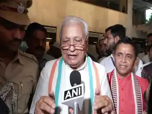 Bihar Governor Arif Mohammed Khan criticized abusive comments against Prime Minister Narendra Modi. The comments were allegedly made during Rahul Gandhi's 'Voter Adhikar Yatra' in Darbhanga. Khan advised Gandhi to address election concerns in court. Clashes erupted between BJP and Congress workers in Patna.