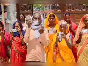 Bihar heads into its final election phase today. Over 1,300 candidates are contesting 122 assembly seats. More than 3.70 crore voters will cast their ballots