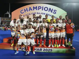 Bihar's Chief Minister, Nitish Kumar, has announced a Rs 10 lakh reward for each member of the Indian men's hockey team following their Asia Cup 2025 victory in Rajgir. The win, a 4-1 triumph over South Korea, secured India's direct entry into the FIH World Cup. Support staff will also receive Rs 5 lakh each as an honorarium.