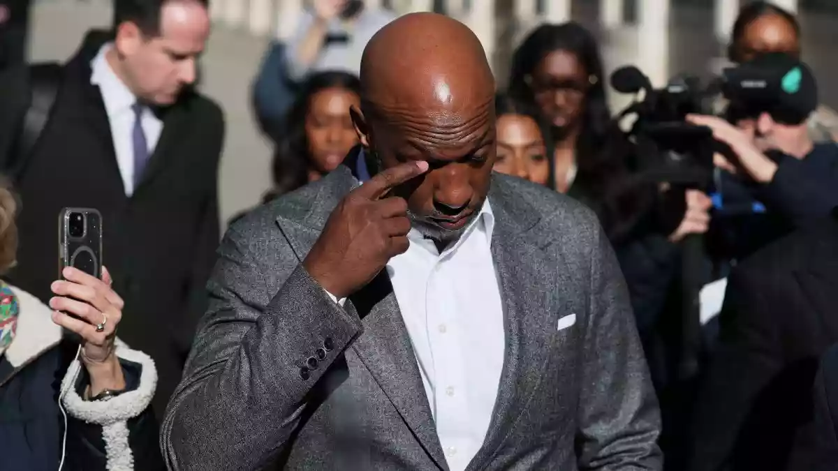 Basketball Hall of Famer Chauncey Billups and former NBA guard Damon Jones are among at least 30 individuals scheduled to appear in federal court in Brooklyn