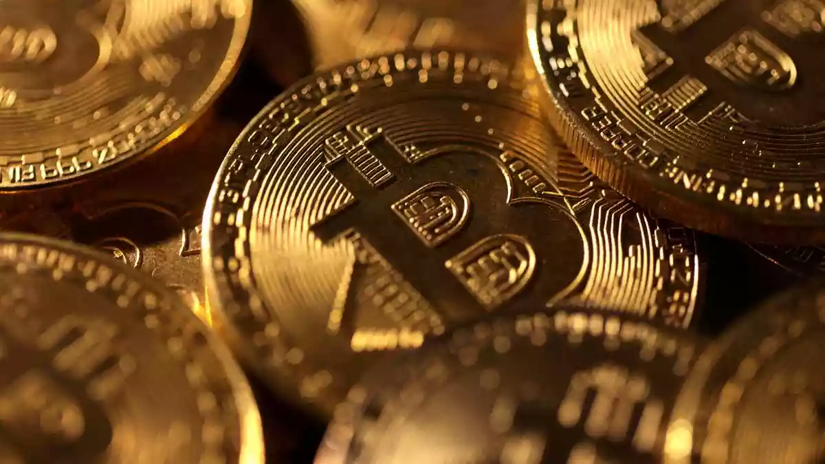 Bitcoin set for first yearly loss since 2022 as macro trends weigh on crypto