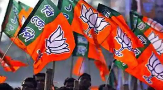 Kolkata: The BJP on Saturday announced that it would introduce a monthly allowance of Rs 5,000 for journalists in West Bengal if it comes to power in the state