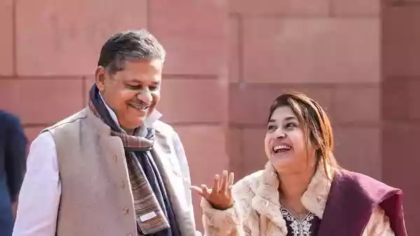 Bharatiya Janata Party (BJP) leader Amit Malviya on Wednesday shared a 35-second video that according to him, showed Trinamool MP Kirti Azad vaping in the