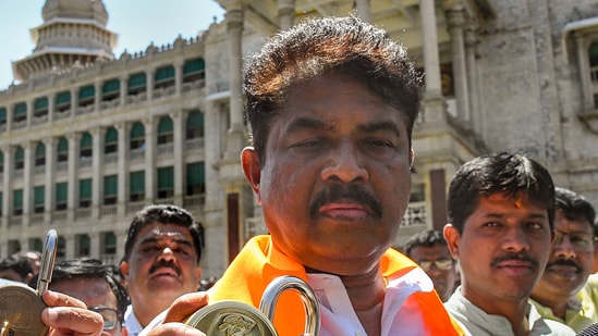 BJP's R Ashoka criticizes Karnataka CM Siddaramaiah for defying Congress leadership, asserting he will complete a full term despite party power-sharing talks. Karnataka Leader of Opposition and BJP leader R Ashoka launched a scathing attack on Chief Minister Siddaramaiah on Thursday, accusing him of defying the Congress high command by repeatedly declaring he would complete a full five-year term, despite the reported power-sharing arrangement within the party.