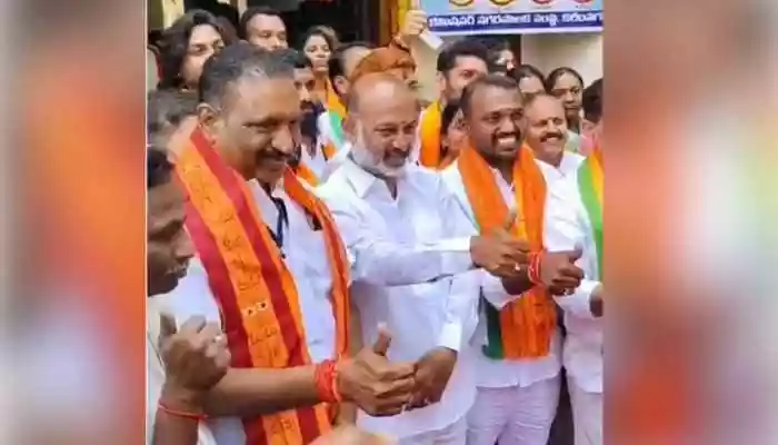 BJP secures Karimnagar Mayoral seat as Kolagani Srinivas takes charge