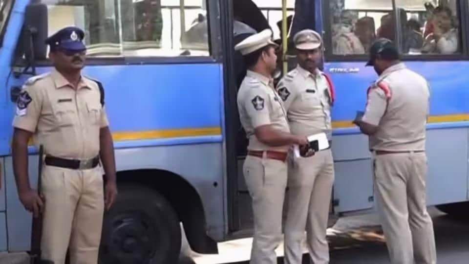 <h4>Bodies of 1 woman, 5 children found in Karnataka lake, probe underway: Police</h4><h4>On Monday, around 5am