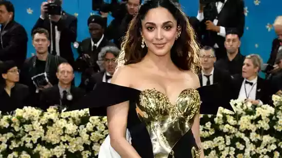 Bollywood actor Kiara Advani recently embraced motherhood, welcoming her daughter with Sidharth Malhotra in July. Soon after her baby's birth, an old statement of hers about wanting her daughter to have Kareena Kapoor's qualities resurfaced on the internet. The actor reacted to one such Instagram post, calling out the page for “putting old interviews out of context”.