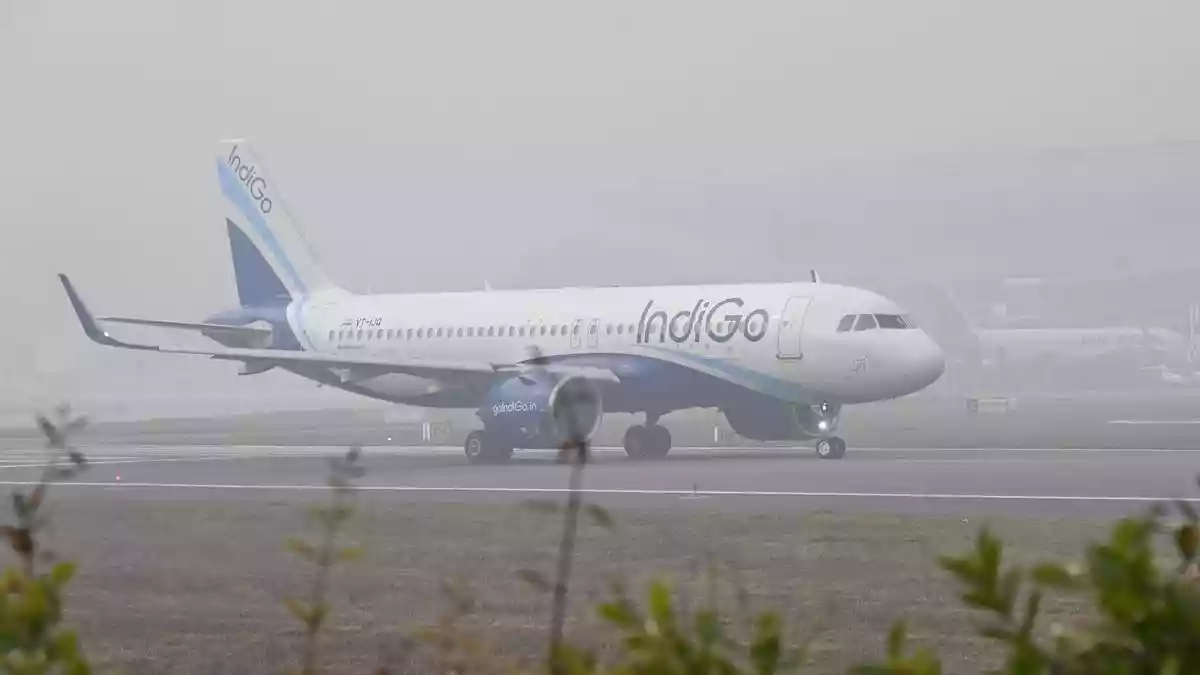 An IndiGo Airlines flight en route from Delhi to Bagdogra, West Bengal made an emergency landing at the Lucknow airport on Sunday (January 18