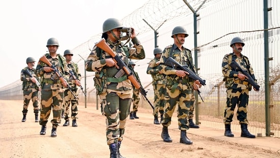 Border Security Force, BSF will close the registration process for Head Constable posts on September 23, 2025. Candidates who want to apply for the Radio Operator and Radio Mechanic posts can find the direct link through the official website of BSF at rectt.bsf.gov.in.
