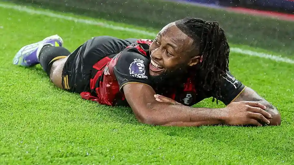 Bournemouth fans must have feared the worst when £200m worth of first-team players left during the summer.</b> But keeping hold of one star - Antoine Semenyo - proved an absolute masterstroke as the Ghana winger has been the inspiration behind their climb to second spot in the Premier League.