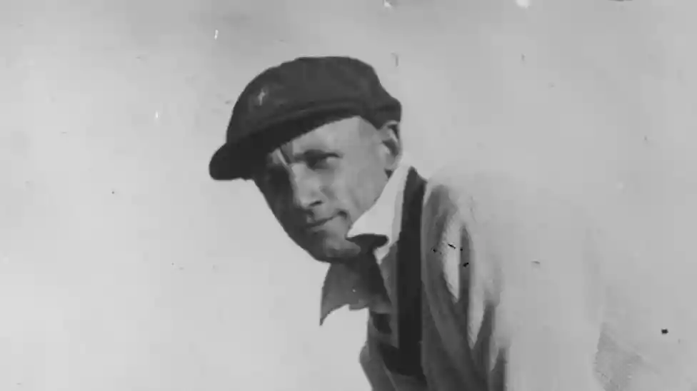 A 'baggy green' cap worn by Don Bradman during a series against India in 1947-48 has been sold for A$460,000 (£232,000) at auction