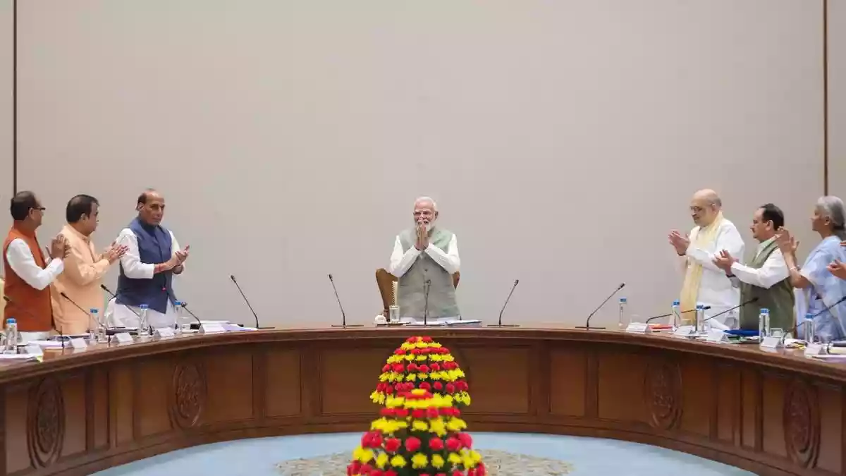 Cabinet passes resolution praising PM Modi’s tenure record