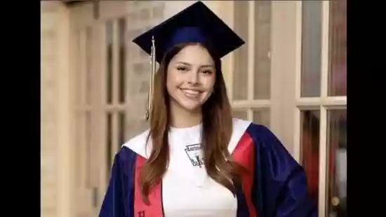 The best friend of a Texas teenager who mysteriously disappeared from her home early Christmas Eve morning has shared the missing girl's heartbreaking last