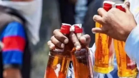 The Indian Railways has once again made it clear that passengers are strictly prohibited from carrying alcohol or any intoxicating substances on trains