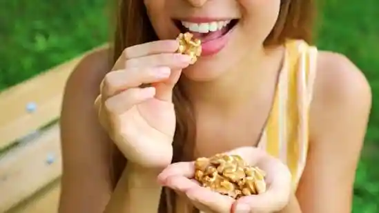 Cardiologist shares 6 foods to eat to lower cholesterol