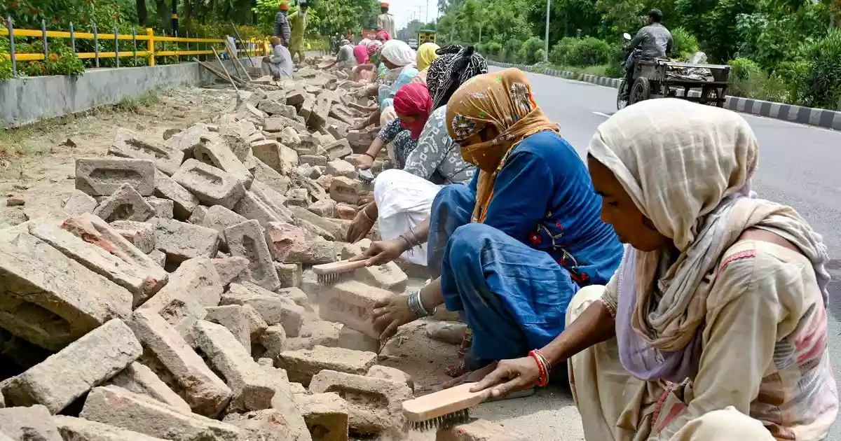 Centre says it is ‘reworking procedures’ to resume MGNREGS in West Bengal