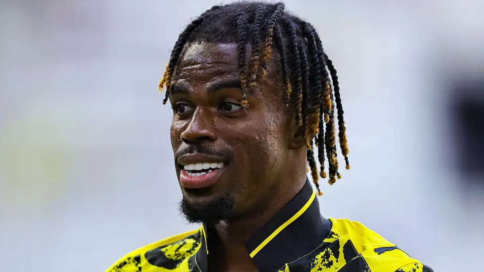Chelsea have given permission to Borussia Dortmund to fly Carney Chukwuemeka and Aaron Anselmino to Germany to complete moves that will take player sales at Stamford Bridge this summer to beyond £270m. </b> Chukwuemeka, 21, spent the second half of last season on loan at Dortmund and is set to sign on a permanent basis for a fee rising to about £24m, with a significant sell-on clause included.