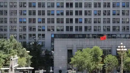 China has tightened curbs on rare earths to include items manufactured abroad, adding another layer of restrictions on an industry that's been a source of friction between Beijing and Washington. Overseas exporters of items that use rare earths sourced from China will need to obtain an export license from the country's Ministry of Commerce, according to statements from the ministry on Thursday.China has tightened curbs on rare earths to include items manufactured abroad, adding another layer of restrictions on an industry that's been a source of friction between Beijing and Washington.Overseas exporters of items that use rare earths sourced from China will need to obtain an export license from the country's Ministry of Commerce, according to statements from the ministry on Thursday.Technologies related to the extraction of rare earths, the manufacturing of magnets and the recycling of the minerals will be banned unless permitted by the ministry. Military uses won't generally be approved, while exports of some rare earth items used in semiconductors research and development will be reviewed on a case-by-case basis, the ministry said.