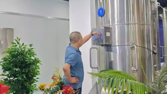 A Chinese man who cryogenically froze his dead wife has sparked an online moral debate after Chinese media revealed he had been dating a new girlfriend as his
