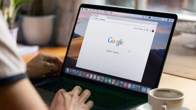 Chrome is facing another security risk that has alerted the Indian government this month once again, and they are informing millions of users about the issue. Chrome users on Windows and Macs have been warned about a serious issue that can make it easy for hackers to bypass the security and steal information. The alert from the Indian government this week is also making millions of PC/Mac users aware about the situation and asking them to act on these concerns right away.