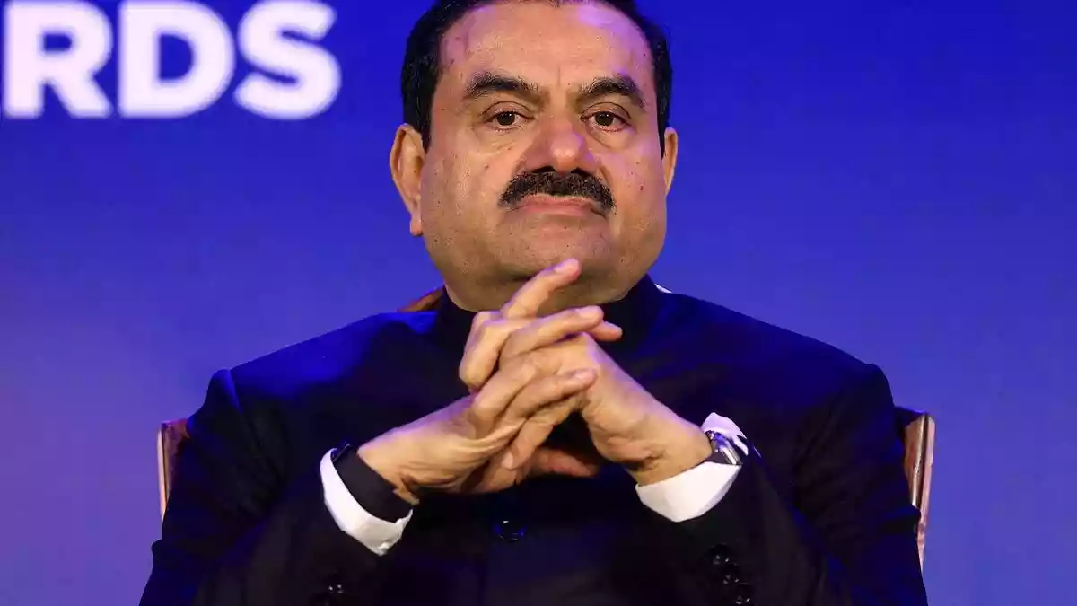 The U.S. Securities and Exchange Commission (SEC) and Indian businessmen Gautam Adani and Sagar Adani have jointly requested a U.S