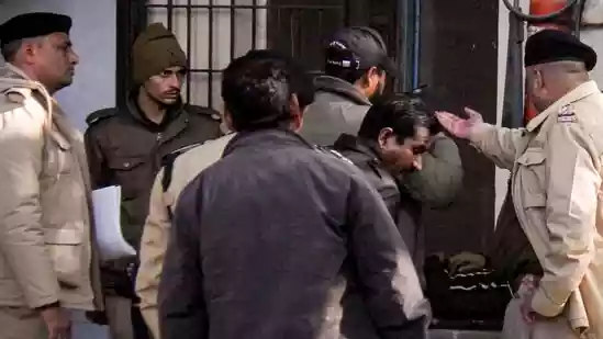 Class 10 girl dies after fall from third floor of school building in Karnataka