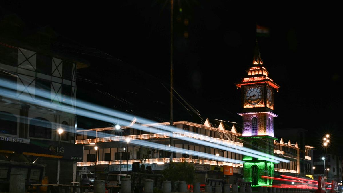 Clock towers gained prominence during the British colonial period, as mechanical clocks were difficult to source, according to a news report. These structures not only displayed the symbols of power and authority but also reflected a fusion of various architectural styles, ranging from Gothic to Mughal. Moreover, clock towers ensured that everyone, regardless of caste, creed, or gender, could check the time. Here are some of the most prominent and still fully functional clock towers in India.