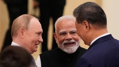 CNN host and political commentator Van Jones has warned that the recent image of Chinese President Xi Jinping with Prime Minister Narendra Modi, Russian President Vladimir Putin, and leaders of Iran and North Korea should “send a chill down the spine of every American.