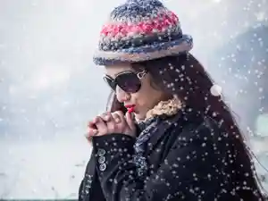 Cold snap fires up weak winter sales across north