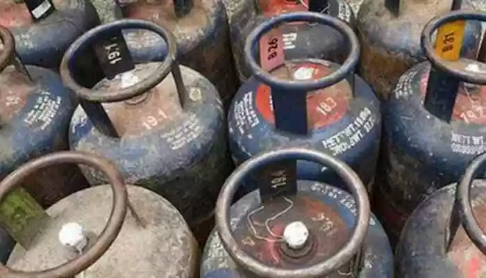 Commercial LPG Cylinder Price Hiked By Rs 111