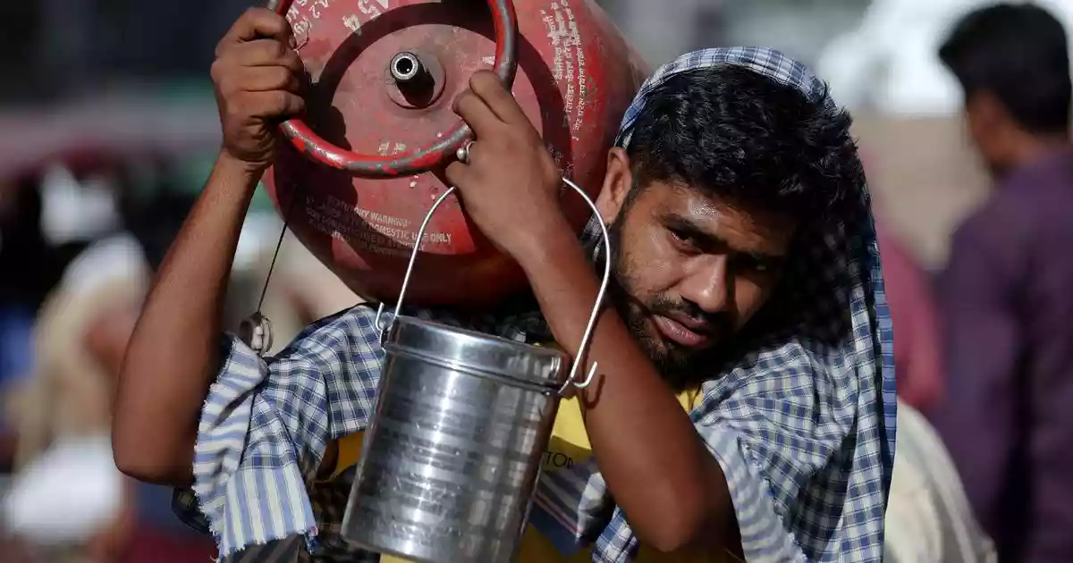The prices for commercial liquefied petroleum gas cylinders were increased by Rs 993 from Friday amid rising global energy rates triggered by the conflict in