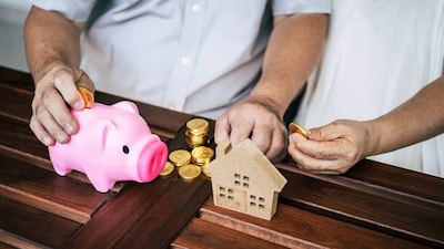 Compare Fixed Deposit Interest Rates Across Major Banks In India