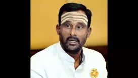 The political atmosphere in Karnataka is set to witness a renewed ideological clash as Congress MLA Vijayanand Kashappanavar has officially placed a demand to