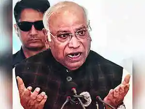 Congress president Mallikarjun Kharge criticized intelligence agencies and the government following a deadly car bomb blast in Delhi